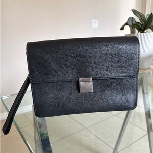 Louis Vuitton Selenga Black Taiga Clutch - large